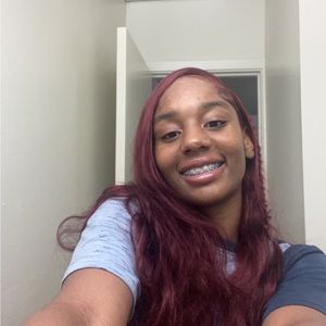 Meet your Posher, Jovinnia